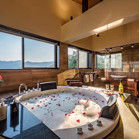 Saffronstays Althea - 4 Brd Veg Only Villa In Pawna With Jacuzzi In Every Room Lonavala Exteriör bild